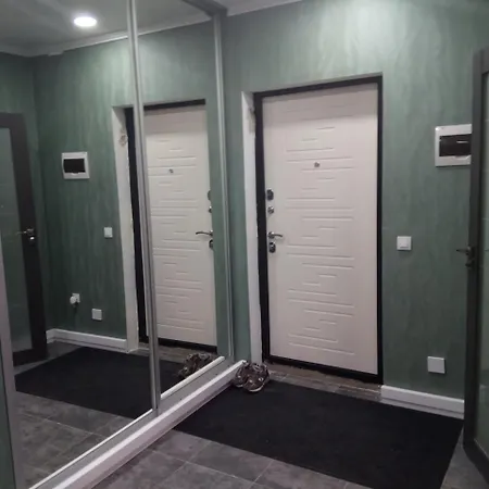 U Metro Grushevka Apartment Minsk